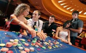 Ocean King table interface showing virtual creatures and multiplier zones